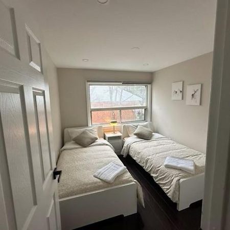 Family Comfort Home Mississauga Exterior photo